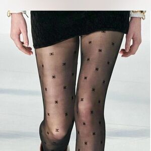 Elegant Black Patterned Hosiery